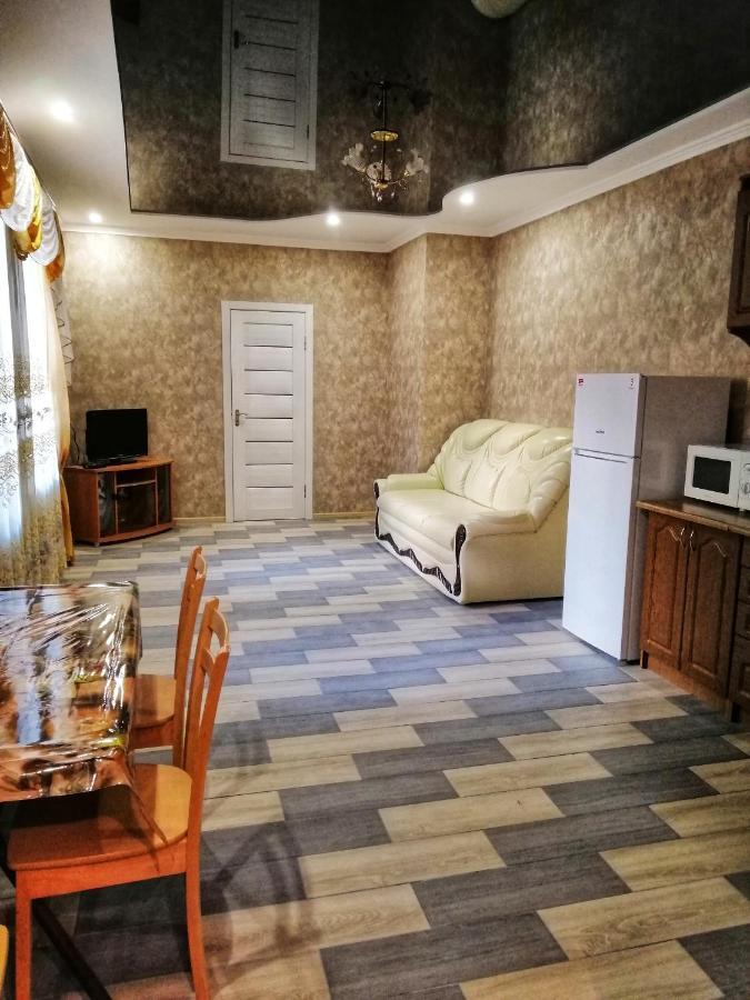 Посуточная Аренда В Центре Кропивницкого Daire Kirovograd Dış mekan fotoğraf